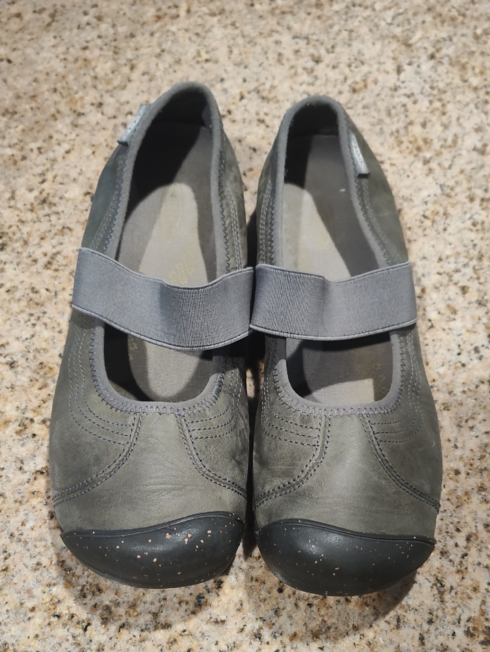 Keen Women's Green Leather Elastic Strap Mary Jane Flats